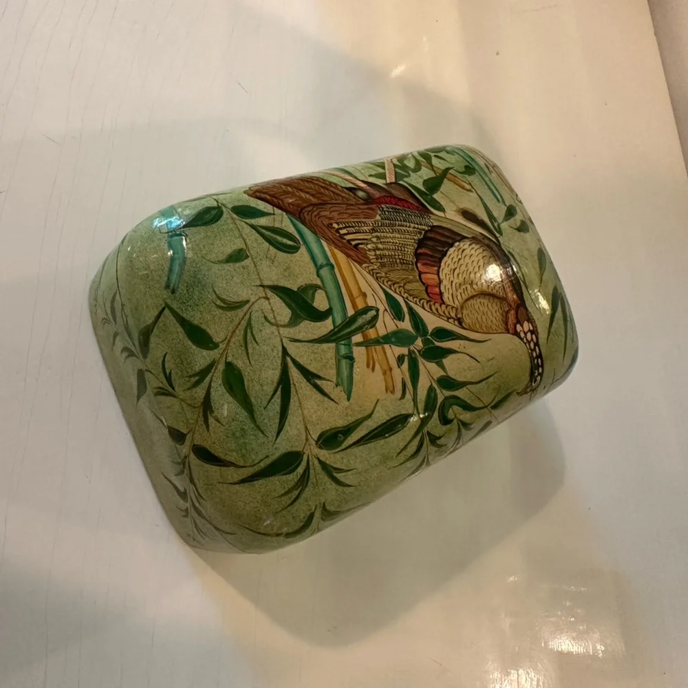 Vintage Hand Painted Press Wood Trinket Box Made in Kashmir India - Picture 4 of 5